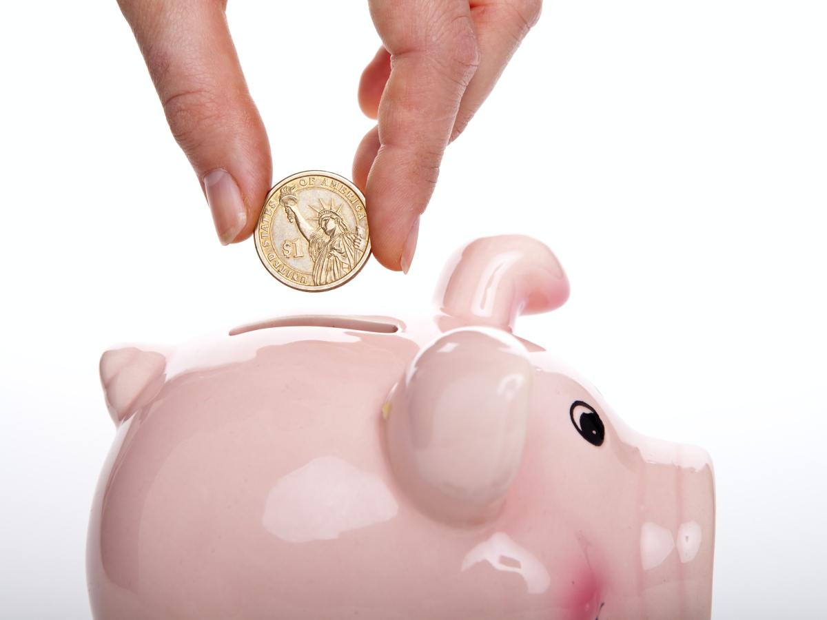 10 Beginner Tips to Save Money